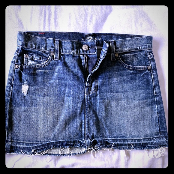 7 for AMK gorgeous mini skirt - Picture 2 of 8